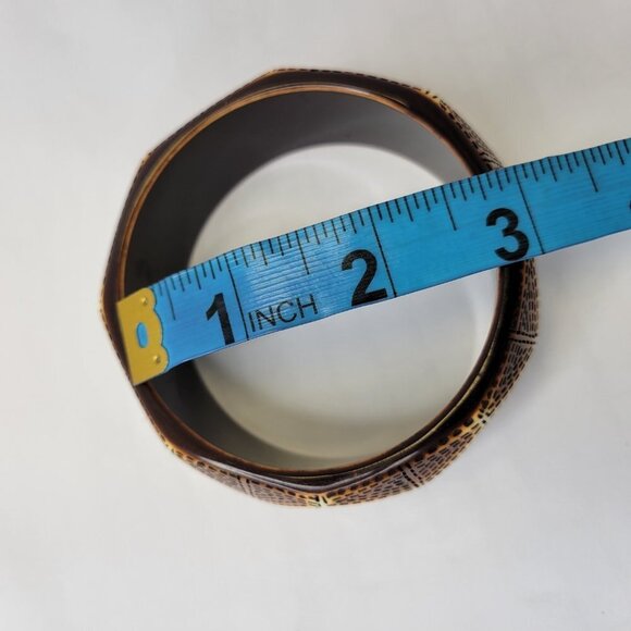 GEOMETRIC Print Wooden Bangle - Picture 7 of 7